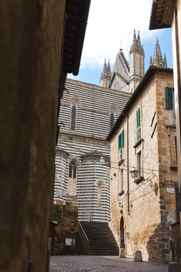 Апартаменты Ad Un Passo Dal Duomo Орвието Экстерьер фото
