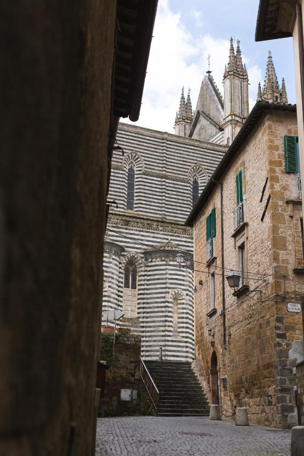 Апартаменты Ad Un Passo Dal Duomo Орвието Экстерьер фото