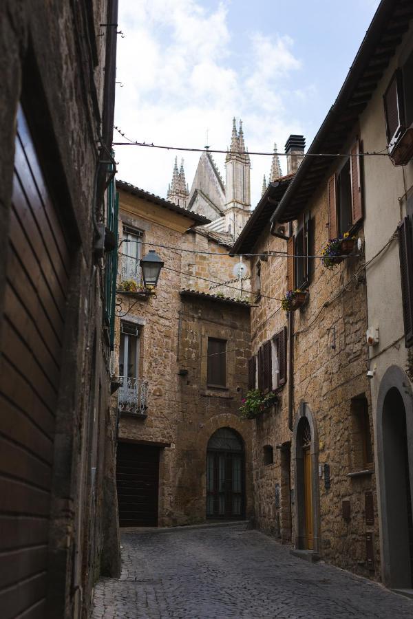 Апартаменты Ad Un Passo Dal Duomo Орвието Экстерьер фото