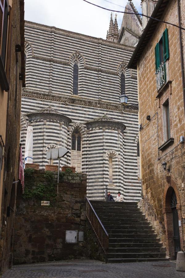 Апартаменты Ad Un Passo Dal Duomo Орвието Экстерьер фото